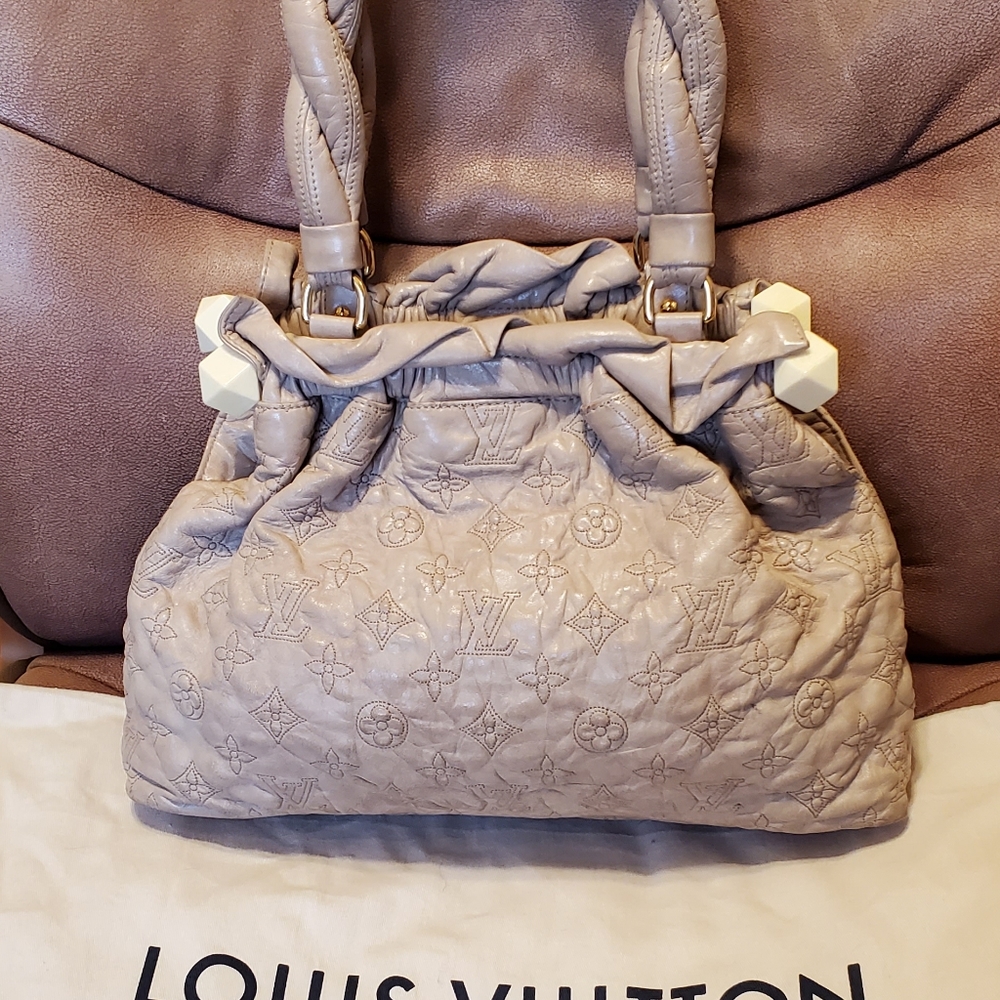 Louis Vuitton Olympus Sholder Handbag - Picture 2 of 15